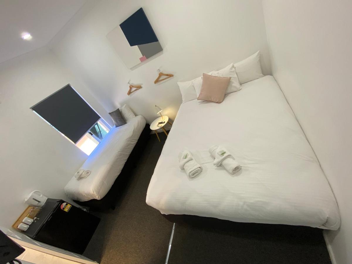Central Motel Маджи Экстерьер фото