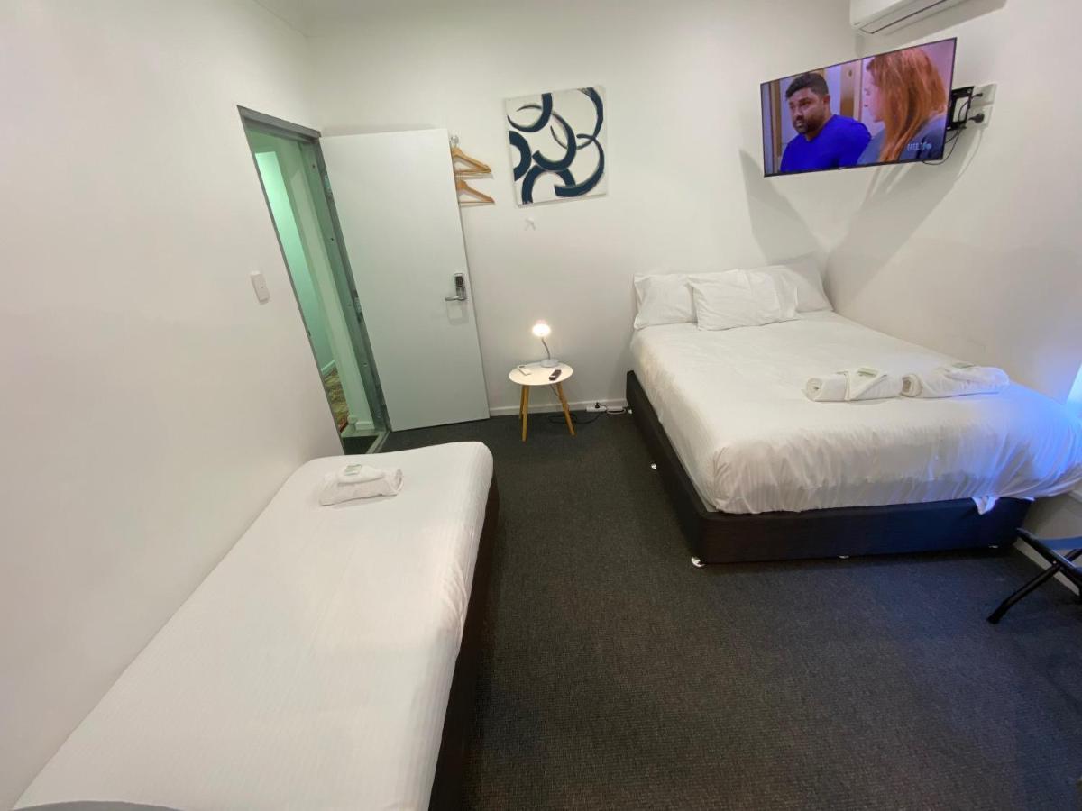 Central Motel Маджи Экстерьер фото